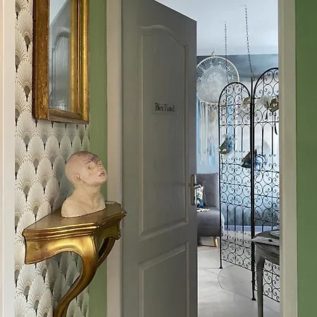 Nuits Colibri, Rose Poudré&bleu Pastel Bed & Breakfast 3*